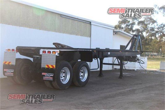 2005 Hamelex White Hook Lift Semi Trailer