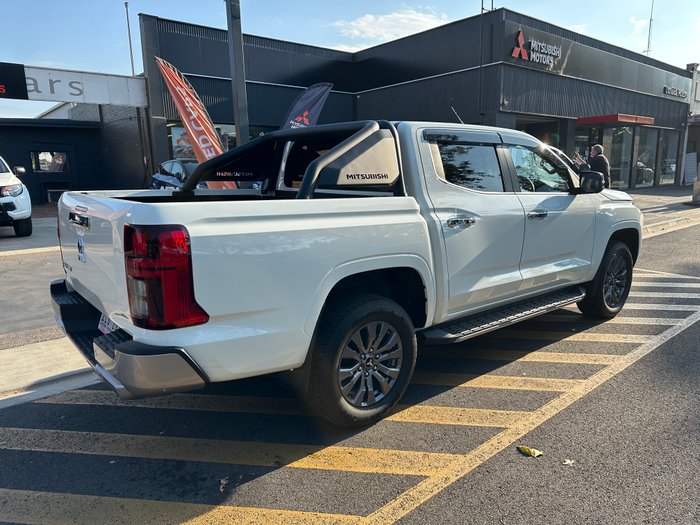 2025 Mitsubishi Triton GLS
