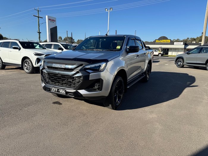 2025 ISUZU D-MAX LS-M XR