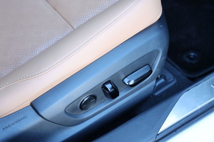 2023 Lexus UX250h Sports Luxury 2.0L Hybrid Auto E-CVT SUV