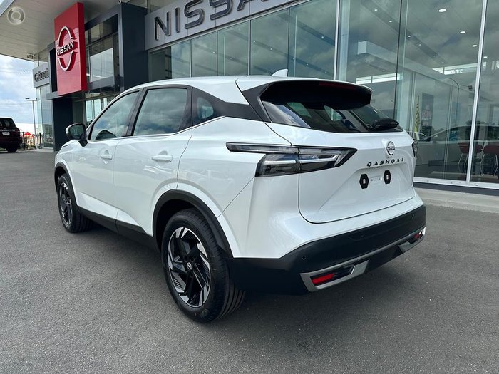 2025 NISSAN QASHQAI ST-L