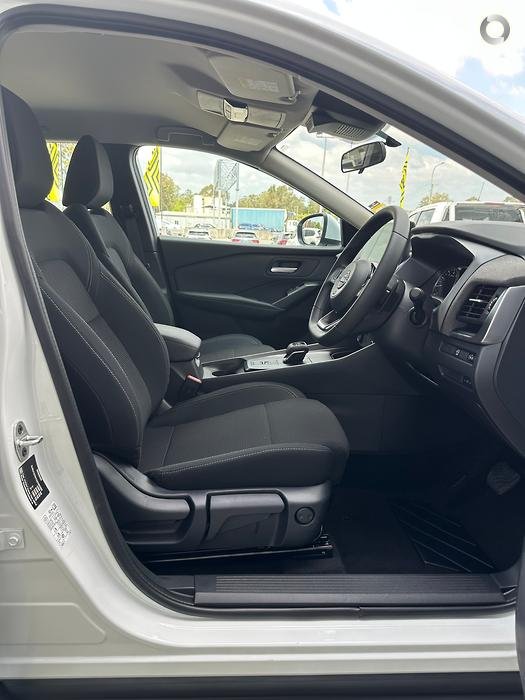 2025 NISSAN QASHQAI ST-L