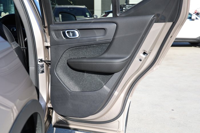 2023 Volvo XC40 Recharge Twin Pure Electric