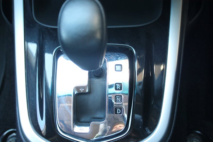 2016 Nissan Navara ST