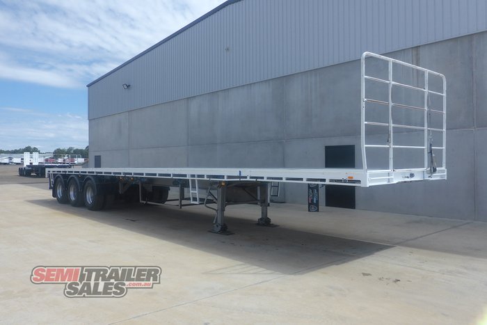 2005 Vawdrey Semi 22 Pallet Flat Top Trailer - RENTAL