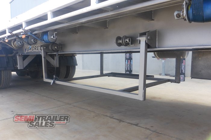 2005 Vawdrey Semi 22 Pallet Flat Top Trailer - RENTAL