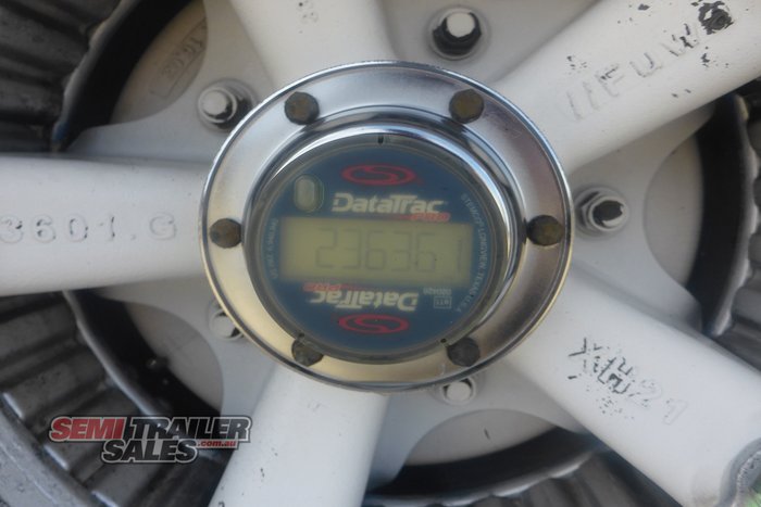 2005 Vawdrey Semi 22 Pallet Flat Top Trailer - RENTAL