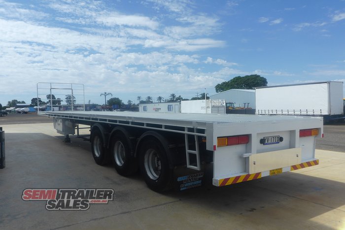 2005 Vawdrey Semi 22 Pallet Flat Top Trailer - RENTAL