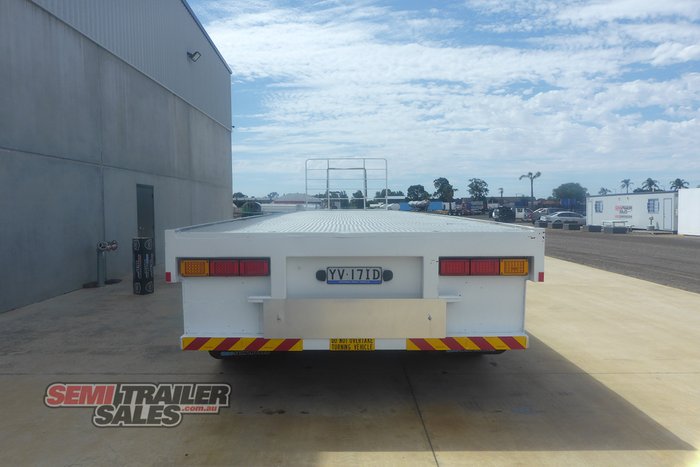 2005 Vawdrey Semi 22 Pallet Flat Top Trailer - RENTAL