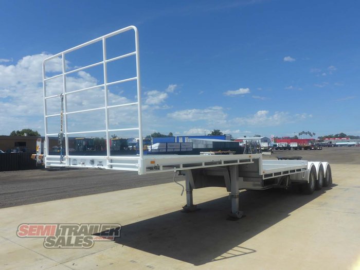 2010 Maxitrans Semi 12 Pallet Drop Deck - RENTAL