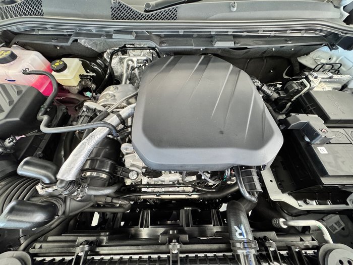 2025 LDV D90 Executive