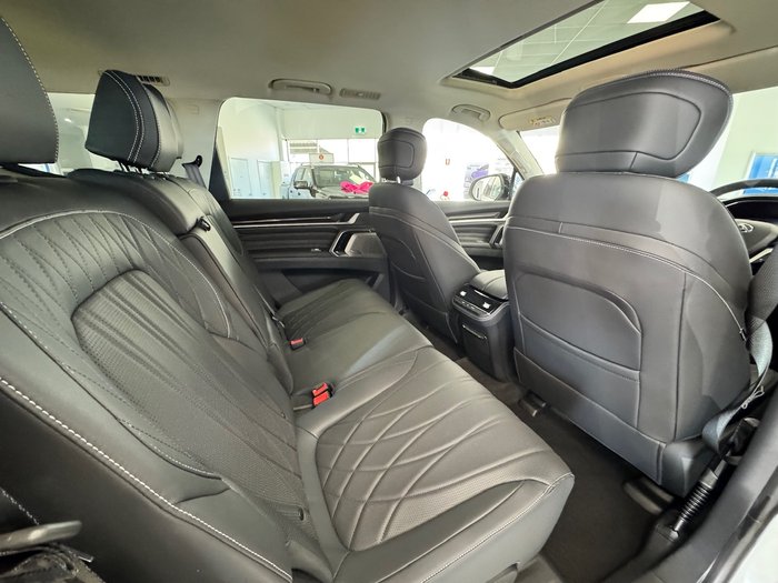 2025 LDV D90 Executive