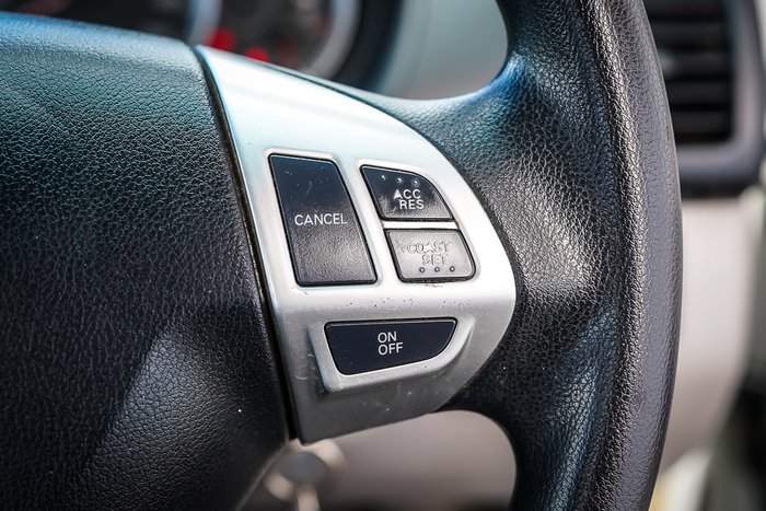 2013 MITSUBISHI TRITON GLX