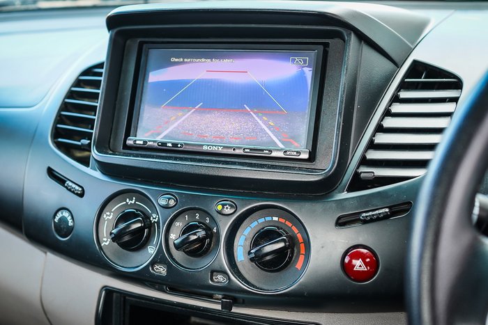 2013 MITSUBISHI TRITON GLX