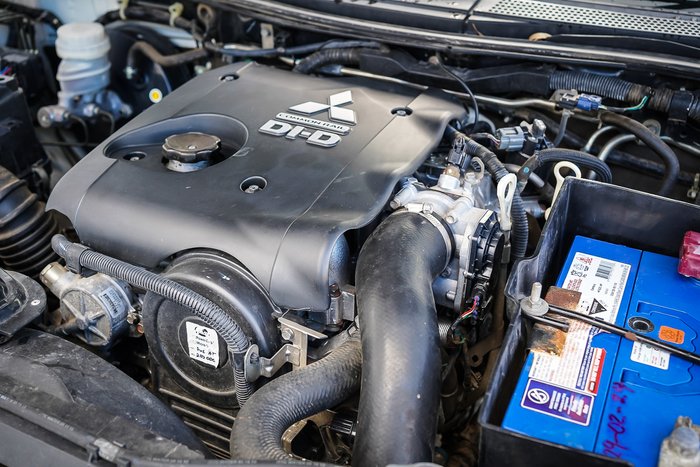 2013 MITSUBISHI TRITON GLX