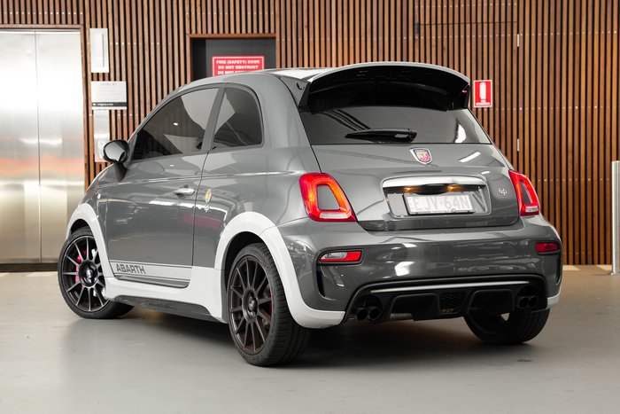 2020 Abarth 695 70 Anniversario