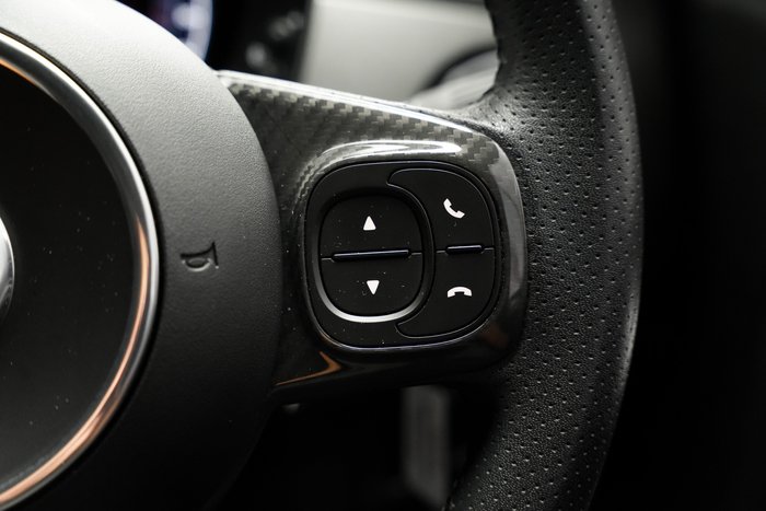 2020 Abarth 695 70 Anniversario