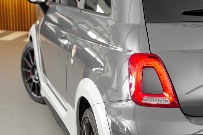 2020 Abarth 695 70 Anniversario