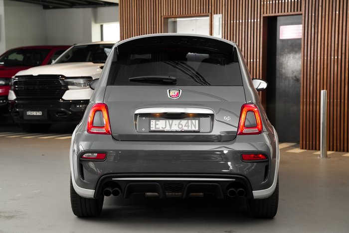 2020 Abarth 695 70 Anniversario