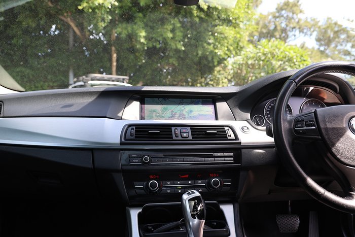 2010 BMW 5 Series 528i