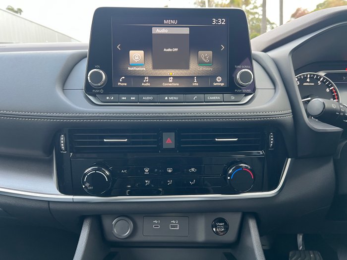 2025 Nissan X-TRAIL ST 2WD