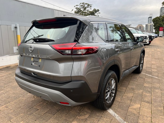 2025 Nissan X-TRAIL ST 2WD