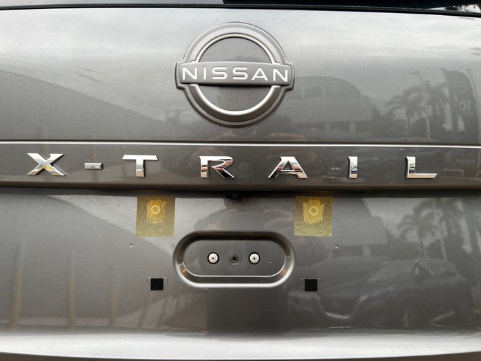 2025 Nissan X-TRAIL ST 2WD
