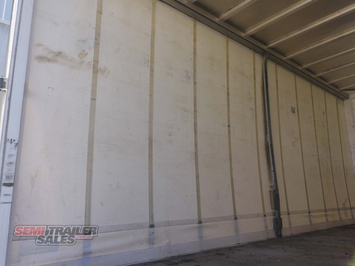 2011 CTS 10 Pallet Bogie Pig Curtainsider Trailer
