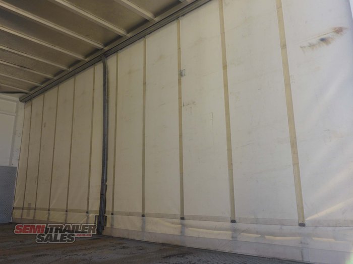 2011 CTS 10 Pallet Bogie Pig Curtainsider Trailer