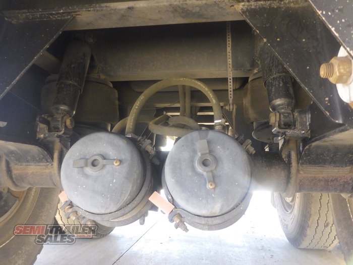 2011 CTS 10 Pallet Bogie Pig Curtainsider Trailer