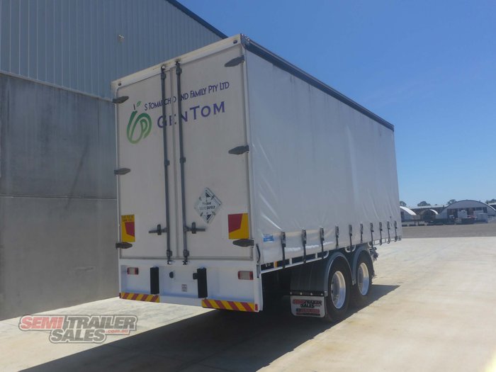 2011 CTS 10 Pallet Bogie Pig Curtainsider Trailer