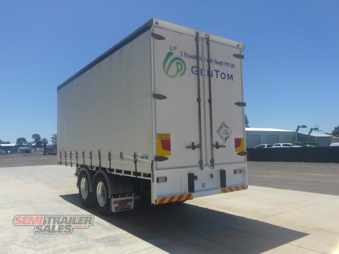 2011 CTS 10 Pallet Bogie Pig Curtainsider Trailer
