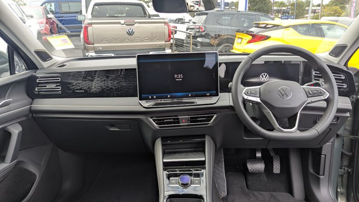 2026 VOLKSWAGEN Tiguan ELEGANCE