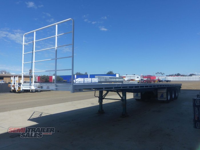 2010 Maxitrans 24 Pallet Flat Top