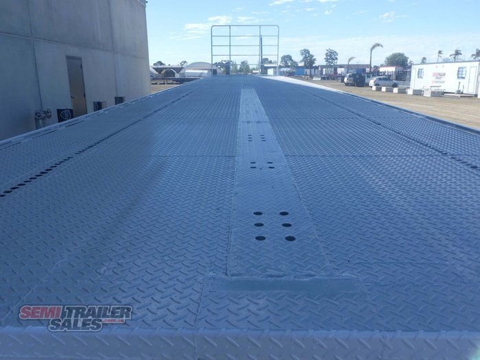 2010 Maxitrans 24 Pallet Flat Top