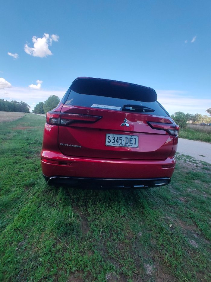 2024 Mitsubishi Outlander Black Edition