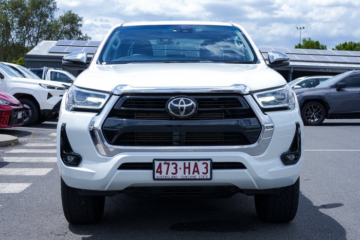 2023 Toyota HILUX SR5