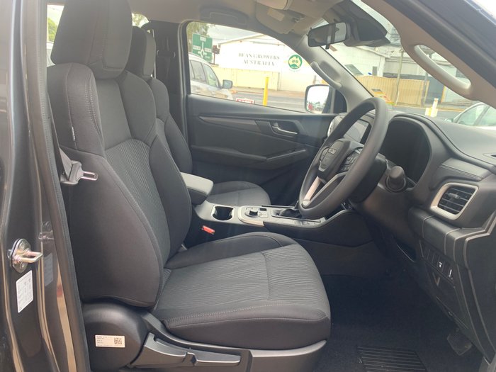 2025 Isuzu MU-X MY25.5 Isuzu MU-X 4X4  LSM 3.0 L Automatic (UJOR504D)