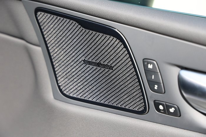 2025 Volvo XC60 Plus B5 Bright