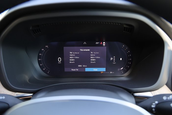 2025 Volvo XC60 Plus B5 Bright