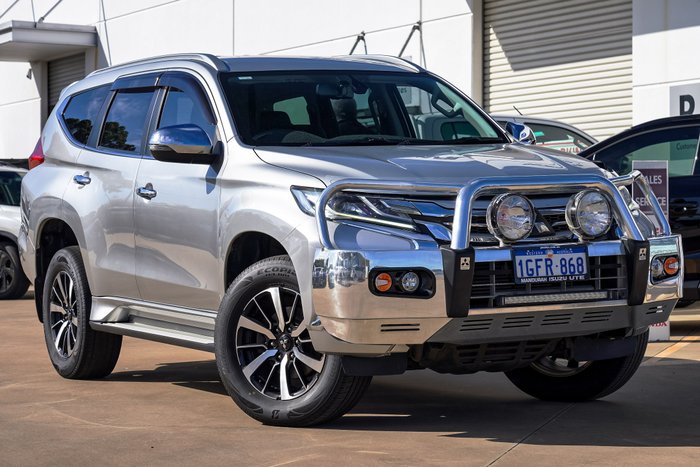 2016 Mitsubishi Pajero Sport GLS