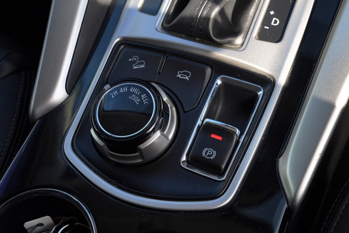 2016 Mitsubishi Pajero Sport GLS