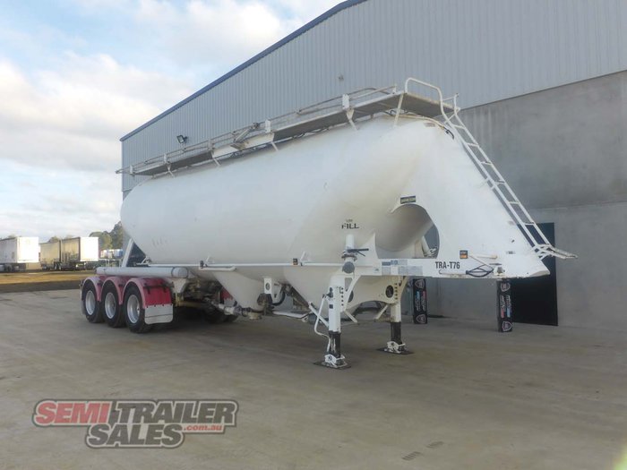 2011 Boomer Bulk Tanker