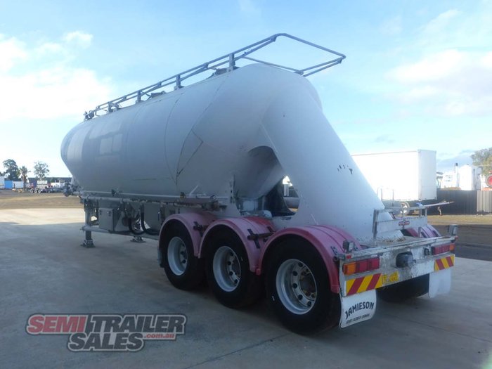 2011 Boomer  Bulk Tanker