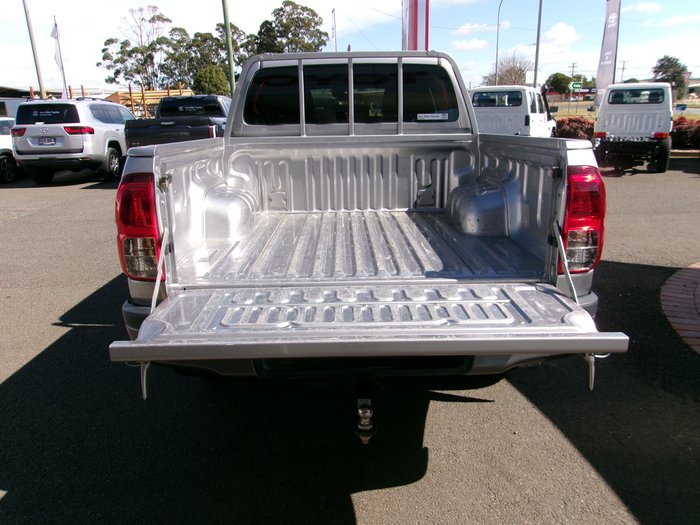 2021 Toyota Hilux 4x4 Hilux 4x4 SR 2.8L T Diesel Automatic Double Cab 2U76970 001