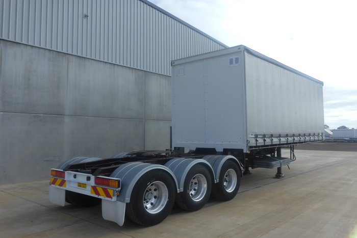 2007 Vawdrey 12 Pallet Curtainsider A Trailer
