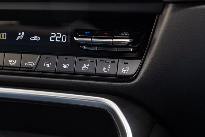 2025 Mazda CX-70 G50e Azami