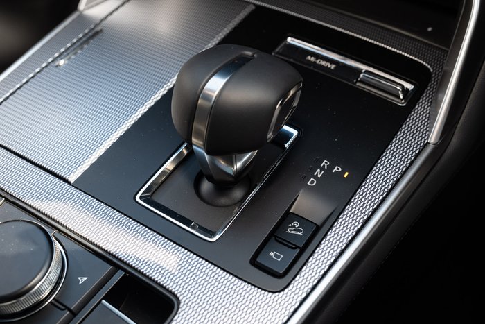 2025 Mazda CX-70 G50e Azami