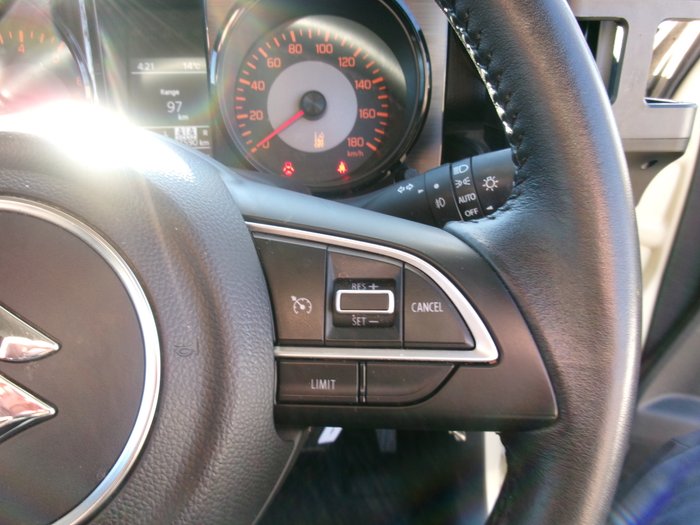 2023 SUZUKI JIMNY XL