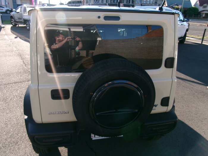 2023 SUZUKI JIMNY XL